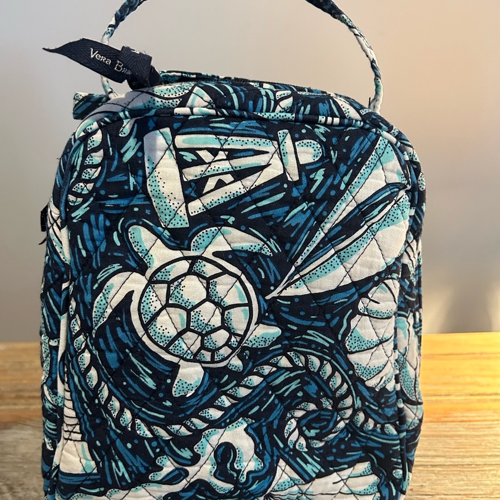 Vera Bradley Shore Enough Lunch Bag EUC - Picture 2 of 2